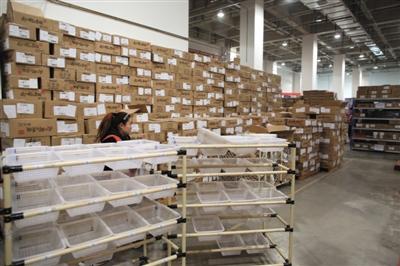 菜鳥(niǎo)網(wǎng)絡(luò)武清園區(qū)華北貨倉(cāng)，日均單量已經(jīng)超過(guò)10萬(wàn)單