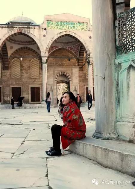 明星旅行糗事一籮筐 總有一個(gè)萌到你！