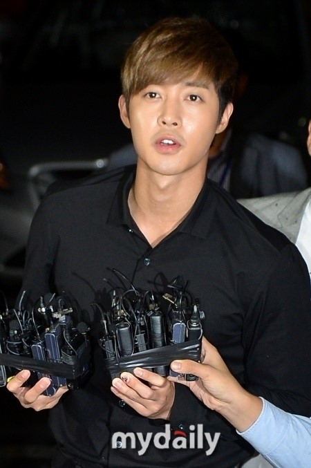 金賢重與前女友爭孩子撫養(yǎng)權(quán) 金賢重與前女友爭孩子撫養(yǎng)權(quán)