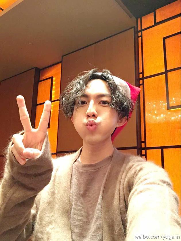 林宥嘉黑李榮浩眼睛小 林宥嘉黑李榮浩眼睛小