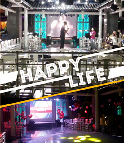 現(xiàn)場布置，好華美，好浪漫哦！