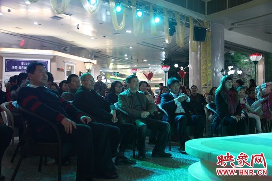 開播儀式現(xiàn)場(chǎng) 開播儀式現(xiàn)場(chǎng)