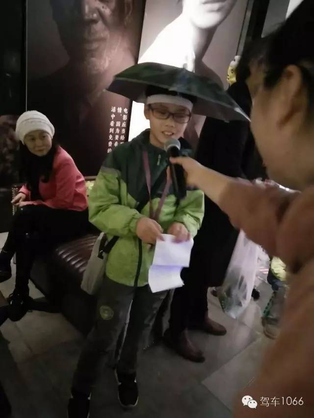 主動(dòng)找到主持人，要打廣告！這商業(yè)頭腦~贊