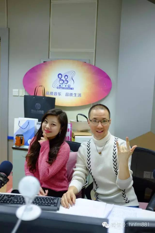 新聞先生凱文和新聞小姐李江也陪伴大家一同跨年！