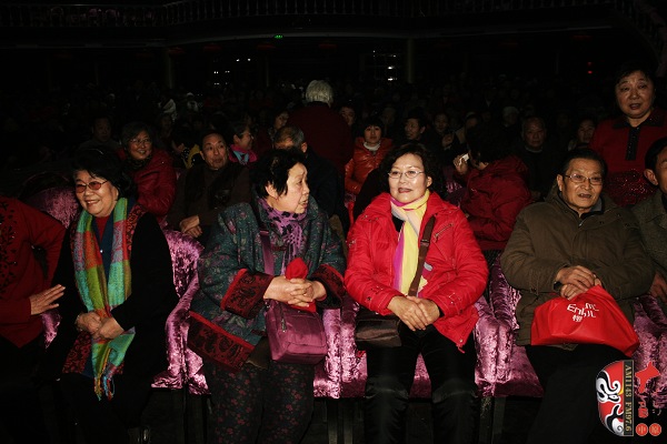 豫劇《朝陽(yáng)溝》銀環(huán)媽扮演者、著名豫劇表演藝術(shù)家楊華瑞，著名豫劇表演藝術(shù)家王素君