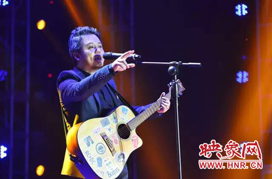 私家車999成功舉辦“時(shí)光音樂節(jié)” 私家車999成功舉辦“時(shí)光音樂節(jié)”