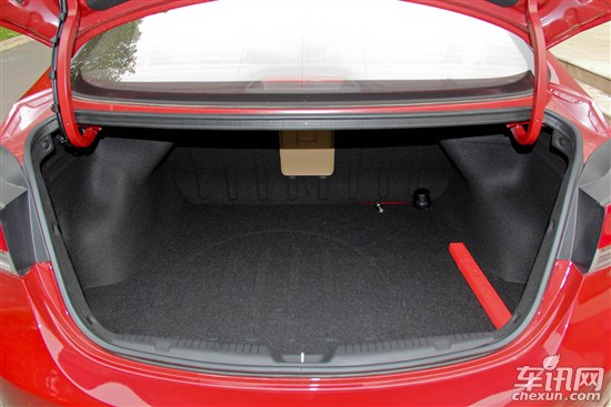 現(xiàn)代朗動(dòng) 現(xiàn)代朗動(dòng)