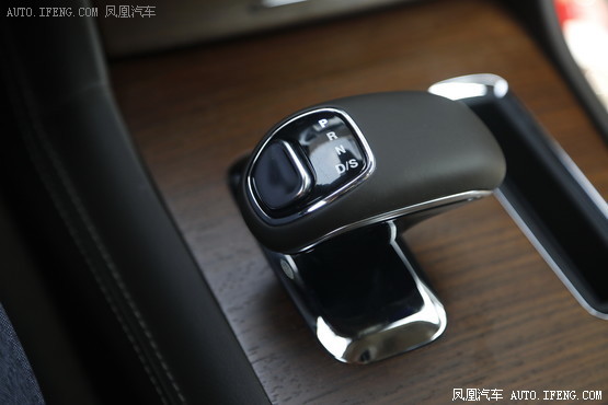 克萊斯勒300C 克萊斯勒300C