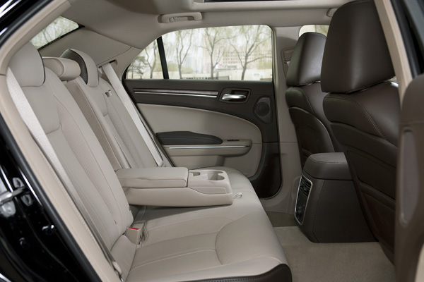 克萊斯勒300C 3.0L 克萊斯勒300C 3.0L