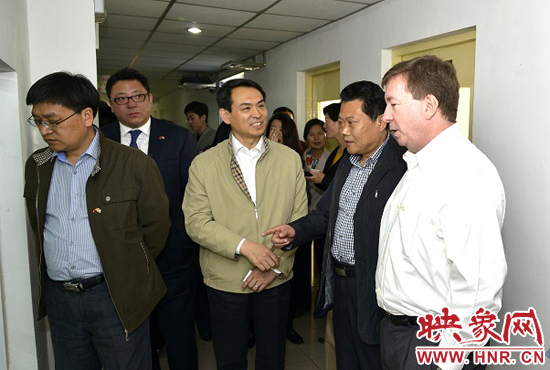 中美兩國商會(huì)代表團(tuán)參觀雙匯并座談交流