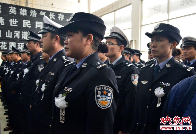 送別儀式上，姚世民的不少同志忍不住流下了眼淚