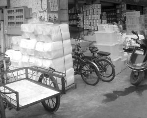 媒體暗訪全國(guó)最大發(fā)泡餐具產(chǎn)地 老板稱有毒從不用