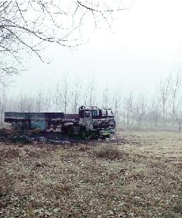 鋼材被偷，貨車被燒