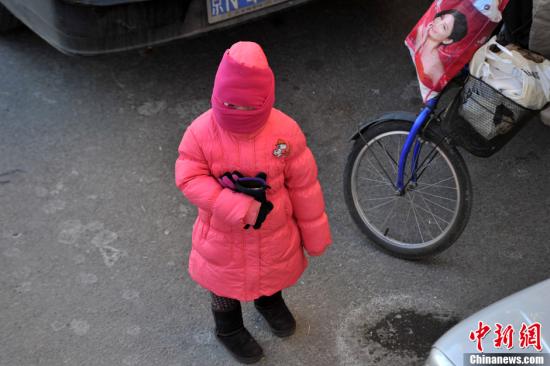 　12月23日，京城迎來今年入冬以來最冷的時刻。受今年以來最強冷空氣影響，京城迎來入冬以來幅度最大的