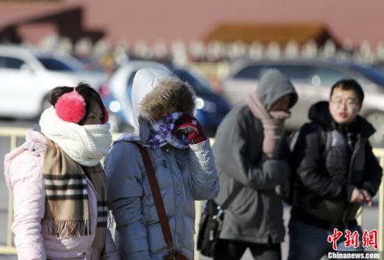 　12月23日，京城迎來今年入冬以來最冷的時刻。受今年以來最強冷空氣影響，京城迎來入冬以來幅度最大的