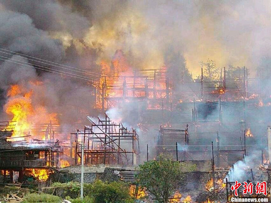 圖為火災(zāi)現(xiàn)場。沫浠 攝 圖片來源：CFP視覺中國