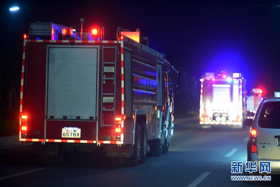 4月7日，消防車輛趕往事故現(xiàn)場(chǎng)。