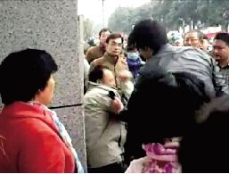 純屬誤會，人家不是人販子