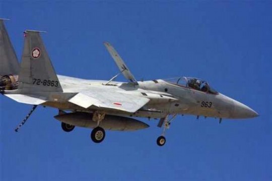 資料圖：日本自衛(wèi)隊F-15戰(zhàn)斗機。