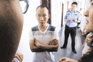 家屬沉默悲痛，不愿提起更多。