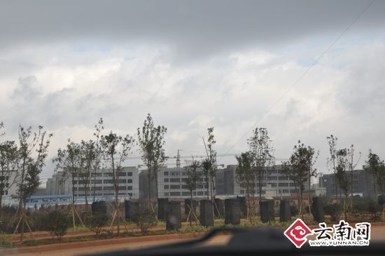 2010年11月的時(shí)候，爭(zhēng)議土地上已經(jīng)是密布的高樓群。