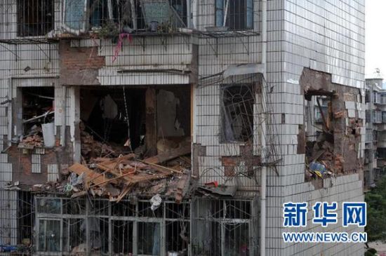 　6月9日在云南楚雄市拍攝的被炸毀的房屋。 新華社發(fā)
