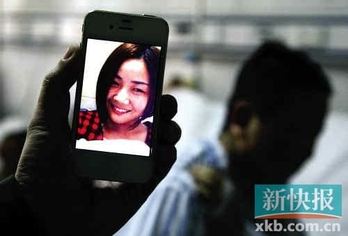 受傷之前的小蕓是一個漂亮的女孩。新快報記者畢志毅/攝