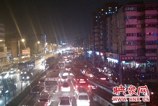 8月7日晚21點5分，道路終于恢復(fù)通行