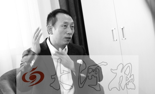 河南農(nóng)民工北大演講 講哭了整個學(xué)院 河南農(nóng)民工北大演講 講哭了整個學(xué)院