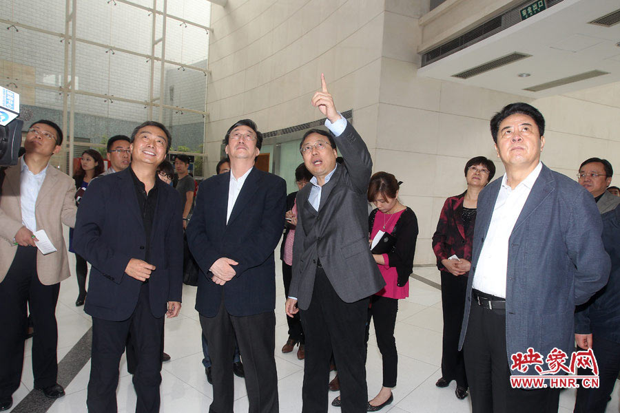 河南省委書記、省人大常委會(huì)主任郭庚茂視察河南人民廣播電臺(tái) 映象網(wǎng)記者邵恰 段晉哲/攝