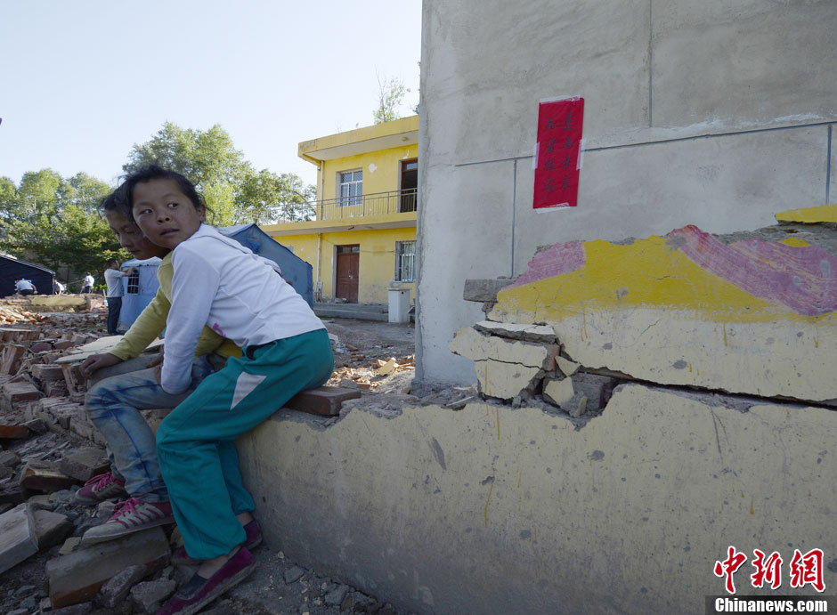 甘肅定西地震:岷縣永光村救援現(xiàn)場直擊 甘肅定西地震:岷縣永光村救援現(xiàn)場直擊