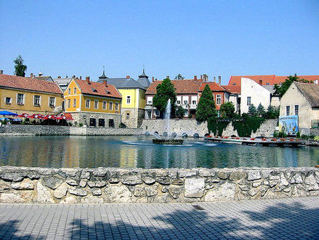 冬日泡湯新攻略 世界藥用美容溫泉大搜集 冬日泡湯新攻略 世界藥用美容溫泉大搜集