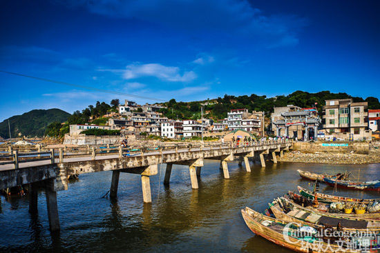 逃亡到此的“皇族后裔” 逃亡到此的“皇族后裔”