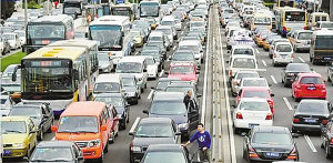 盤點(diǎn)五一小長假七大熱詞 “鳳凰遇冷”上榜(圖)