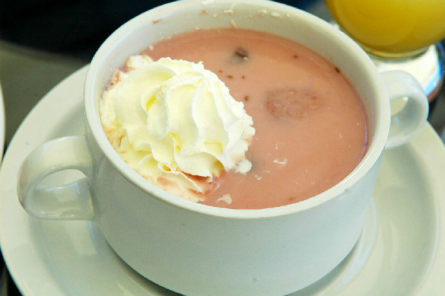 粉紅色的奶油湯 粉紅色的奶油湯