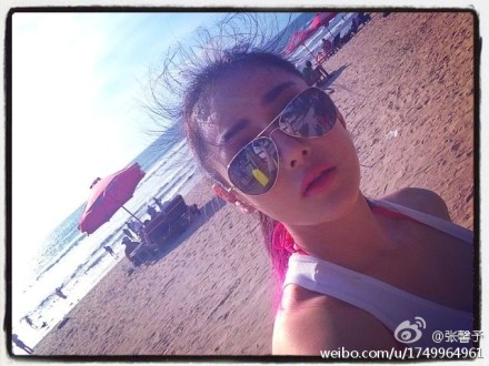 張馨予在印尼輕裝開(kāi)工，但一想到要返回北京，即時(shí)打冷震