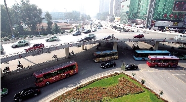 二七廣場和紫荊山區(qū)域公交站名采用地標(biāo)名加道路名進(jìn)行升級 二七廣場和紫荊山區(qū)域公交站名采用地標(biāo)名加道路名進(jìn)行升級