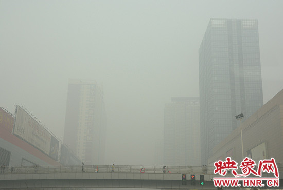 “霧霾”,應(yīng)該是2013年人們最不能忘記的詞語 “霧霾”,應(yīng)該是2013年人們最不能忘記的詞語