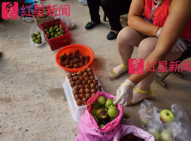 文玩核桃遇冷由幾萬一對降到5元沒人要？商戶否認