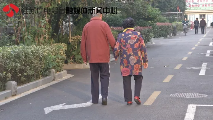 老太秀恩愛！網(wǎng)友被一封跨越60年的情書甜哭了