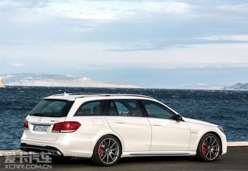 奔馳新款E63 AMG 奔馳新款E63 AMG