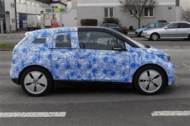 寶馬i3量產(chǎn)版內(nèi)飾諜照