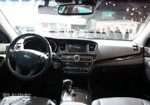 新款起亞凱尊 新款起亞凱尊