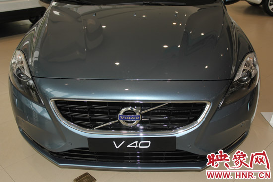 X型的前臉設(shè)計(jì)