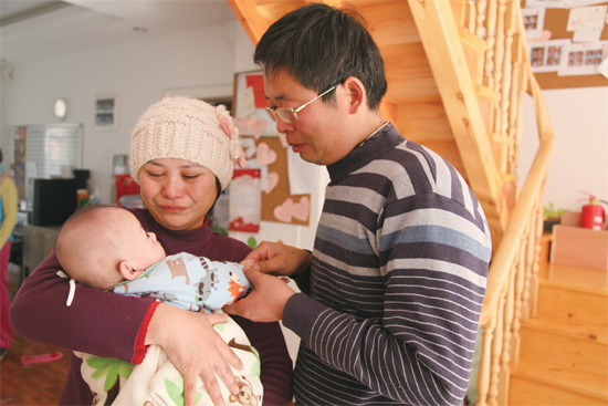 半年之后，奇奇終于見到爸爸媽媽了