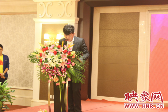 河南盛韻文化傳播有限公司董事長(zhǎng)李浩然發(fā)表講話(huà)