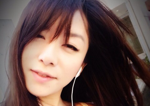 最美女教師：聽(tīng)課人數(shù)太多 被迫換教室