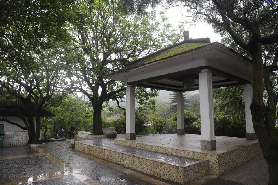 廣州貪官會(huì)所變身米粉店 年租金100萬(wàn) 廣州貪官會(huì)所變身米粉店 年租金100萬(wàn)