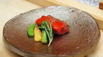 就一點兒紫菜跟生魚片 日料沒吃什么為啥還那么貴？