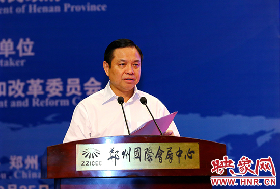 省委常委、常務(wù)副省長(zhǎng)李克致辭